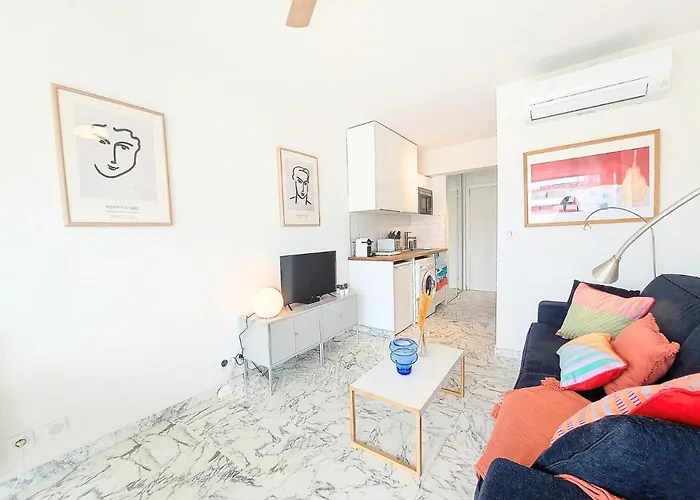 Nestor&jeeves - Lifestyle - Terrace And Sea View *