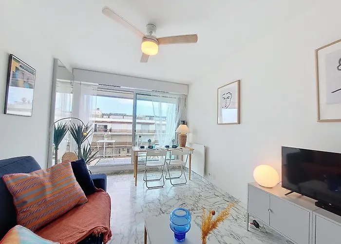 Nestor&jeeves - Lifestyle - Terrace - Modern Niza