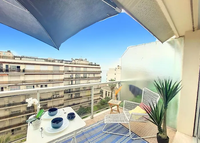 Nestor&jeeves - Lifestyle - Terrace - Modern Niza